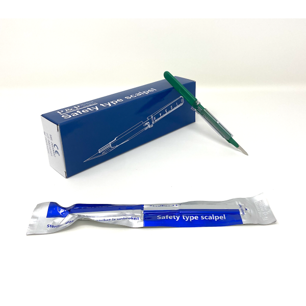 Disposable Safety Scalpels Sterile Surgical Blade Size 15 Stainless Steel with Plastic Handle & Metric Line Individually Foil Wrapped Case of 500