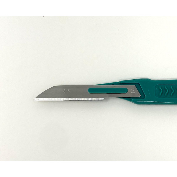 Disposable Scalpels Sterile Surgical Blade Size 14 Stainless Steel with Plastic Handle & Metric Line Individually Foil Wrapped Box of 250