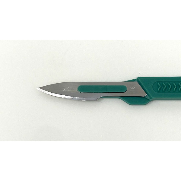 Disposable Scalpels Sterile Surgical Blade Size 18 Stainless Steel with Plastic Handle & Metric Line Individually Foil Wrapped Box of 100