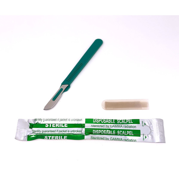 Disposable Scalpels Sterile Surgical Blade Size 21 Stainless Steel with Plastic Handle & Metric Line Individually Foil Wrapped Box of 10