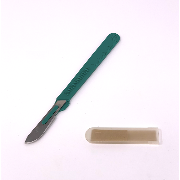 Disposable Scalpels Sterile Surgical Blade Size 22 Stainless Steel with Plastic Handle & Metric Line Individually Foil Wrapped Box of 10